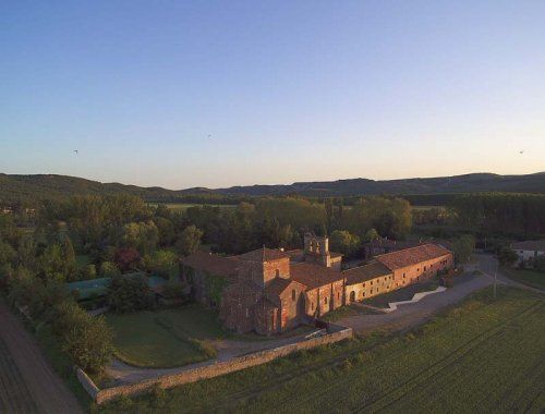 Iglesia Románica de Santa María de Nave